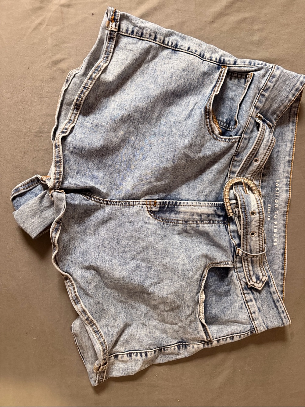 Women's Light Wash Denim Shorts with Belt